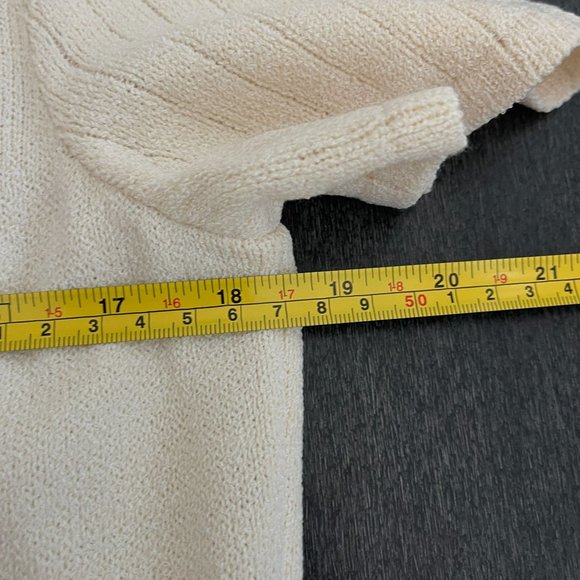 St. John Collection Women's Ivory Wool Blend SS Sweater Top, Size M NWT - Picture 5 of 6